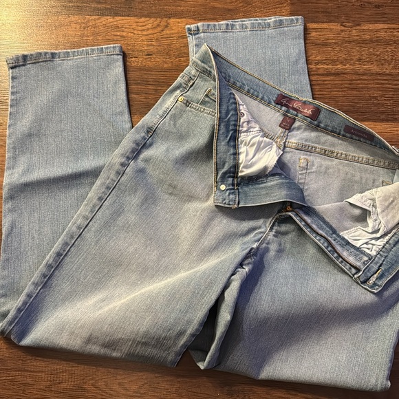 Gloria Vanderbilt Amanda Jeans 14 - Picture 2 of 15